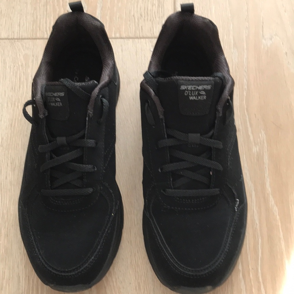 Skechers D’Lux Black Walking Shoes